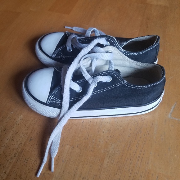 Converse - Picture 3 of 4